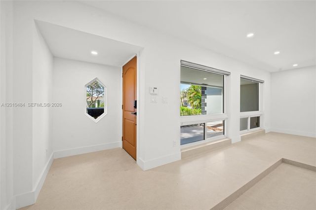 5421 Buchanan St, Hollywood, FL 33021