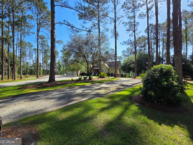300 Hammond Powell Road, Hazlehurst, GA 31539