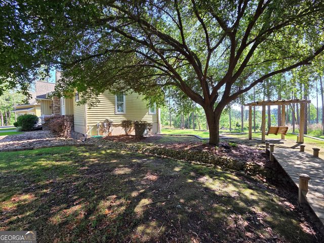 300 Hammond Powell Road, Hazlehurst, GA 31539