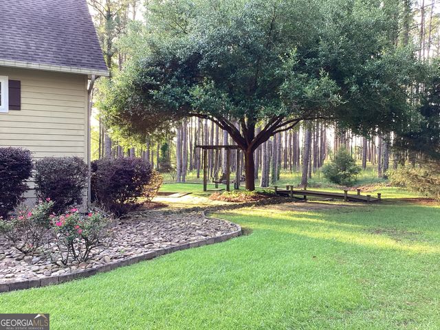 300 Hammond Powell Road, Hazlehurst, GA 31539