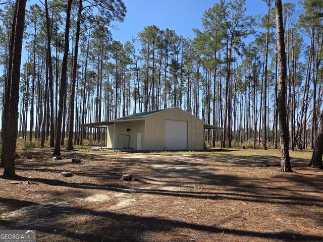 300 Hammond Powell Road, Hazlehurst, GA 31539