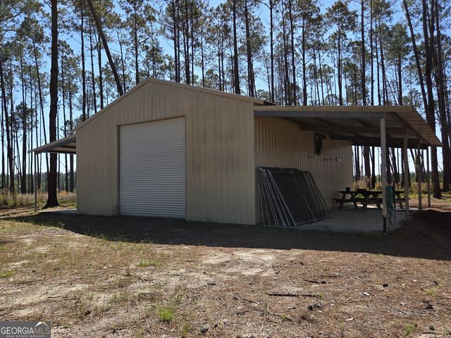 300 Hammond Powell Road, Hazlehurst, GA 31539