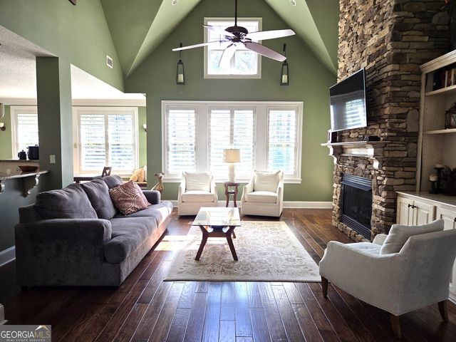 300 Hammond Powell Road, Hazlehurst, GA 31539