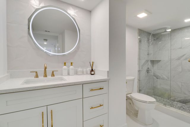 5280 N Ocean Drive, Riviera Beach, FL 33404