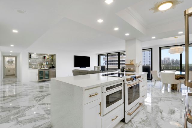 5280 N Ocean Drive, Riviera Beach, FL 33404