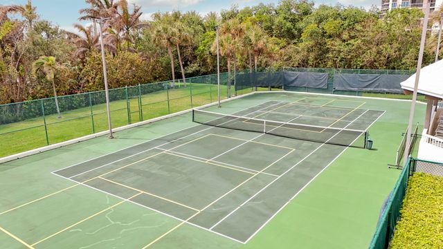 5280 N Ocean Drive, Riviera Beach, FL 33404