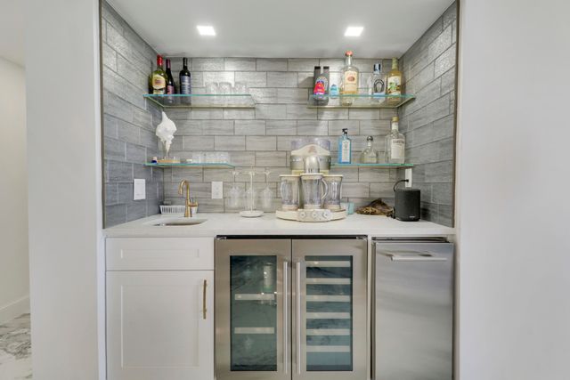 5280 N Ocean Drive, Riviera Beach, FL 33404