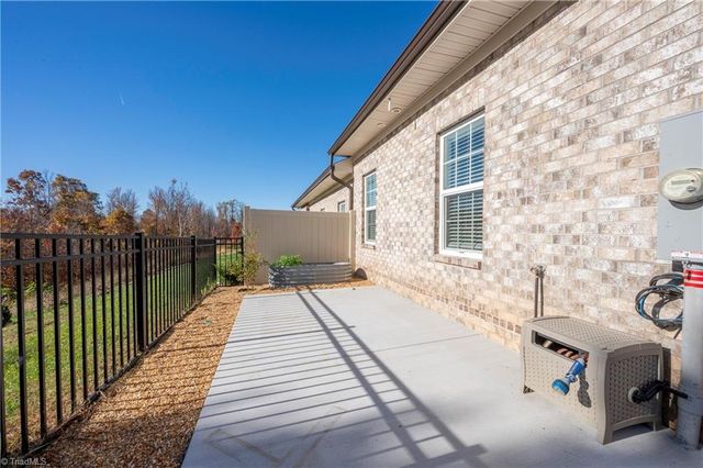 2049 Welden Ridge Road, Kernersville, NC 27284