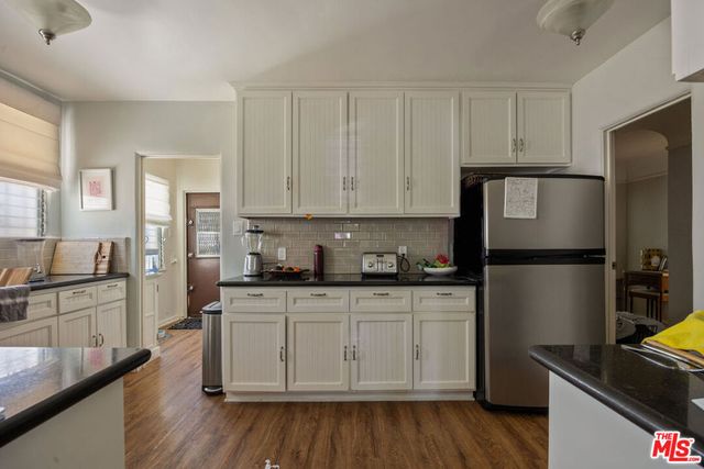 6122 W 6th Street, Los Angeles, CA 90048