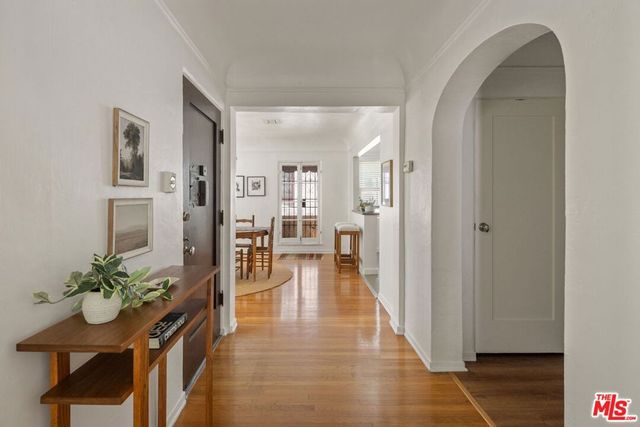 6122 W 6th Street, Los Angeles, CA 90048