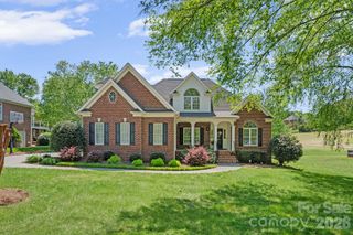 531 Oak Valley Boulevard, Advance, NC 27006