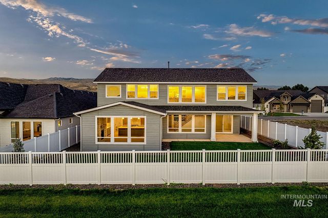 9262 W Sooty Grouse Ct, Boise, ID 83714