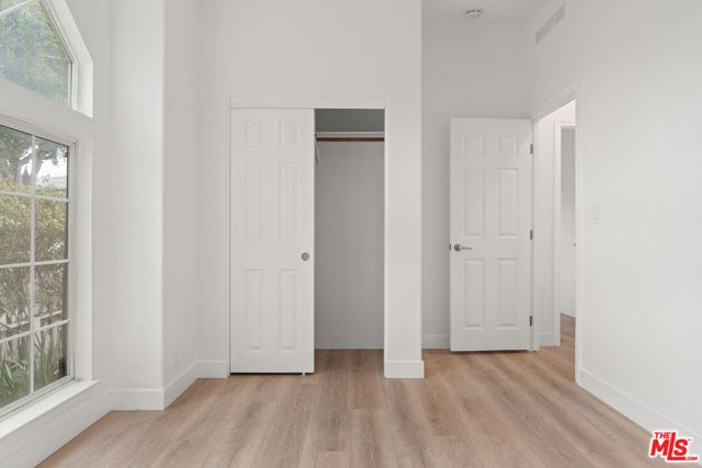 5311 Packard Street, Los Angeles, CA 90019