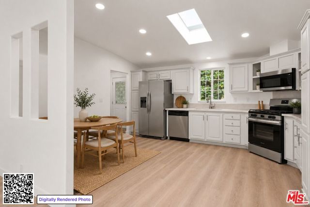 5311 Packard Street, Los Angeles, CA 90019