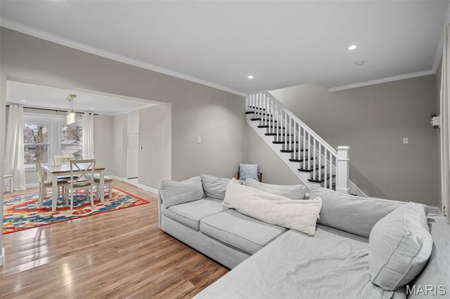 6827 Plymouth Avenue, University City, MO 63130