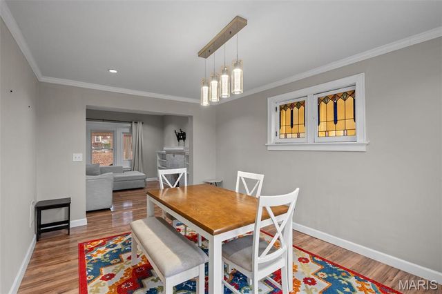 6827 Plymouth Avenue, University City, MO 63130