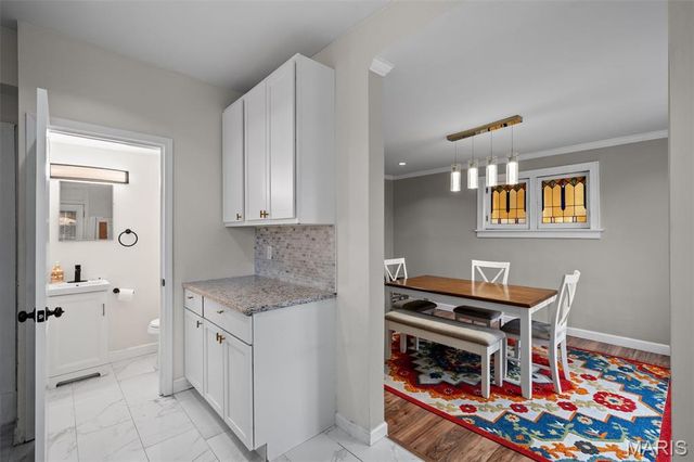 6827 Plymouth Avenue, University City, MO 63130