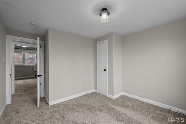 6827 Plymouth Avenue, University City, MO 63130