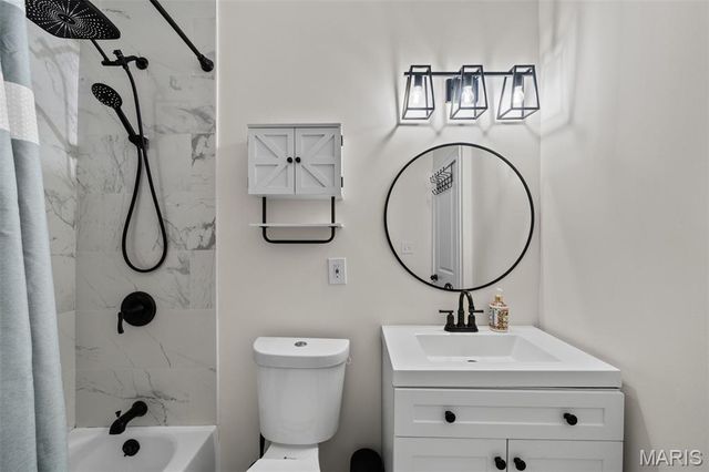 6827 Plymouth Avenue, University City, MO 63130