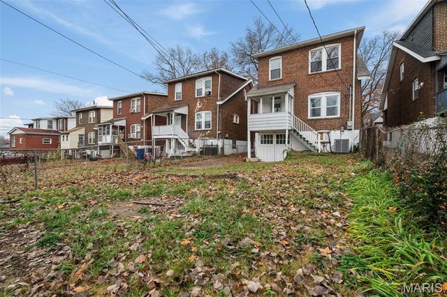 6827 Plymouth Avenue, University City, MO 63130