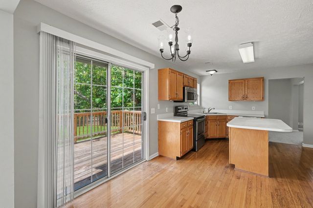 104 Deer Ridge Ln, Hendersonville, TN 37075