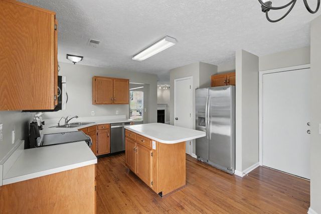 104 Deer Ridge Ln, Hendersonville, TN 37075