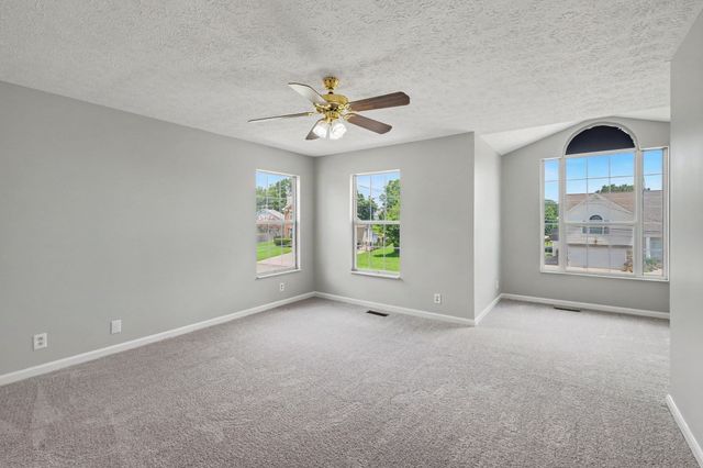 104 Deer Ridge Ln, Hendersonville, TN 37075