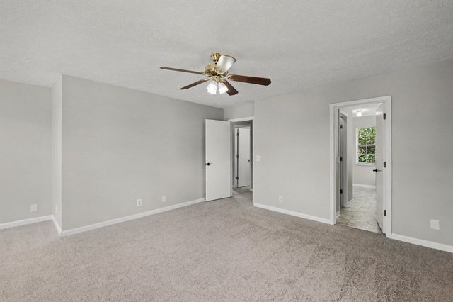 104 Deer Ridge Ln, Hendersonville, TN 37075