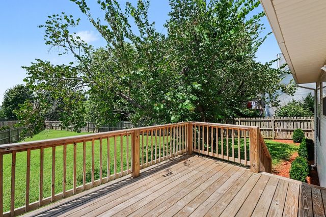104 Deer Ridge Ln, Hendersonville, TN 37075
