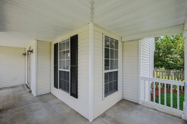 104 Deer Ridge Ln, Hendersonville, TN 37075