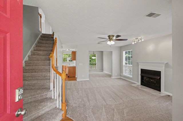 104 Deer Ridge Ln, Hendersonville, TN 37075