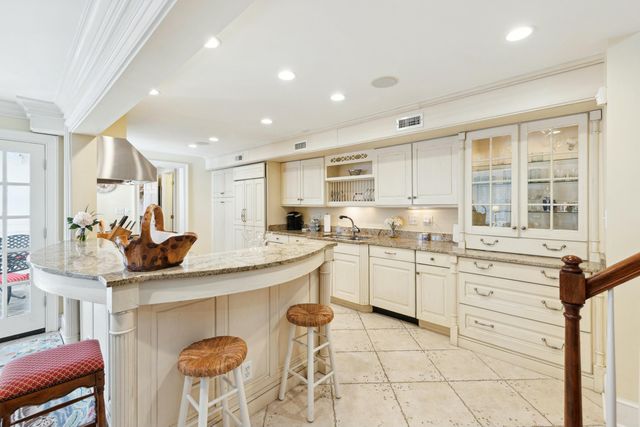 32 Church Street, Charleston, SC 29401