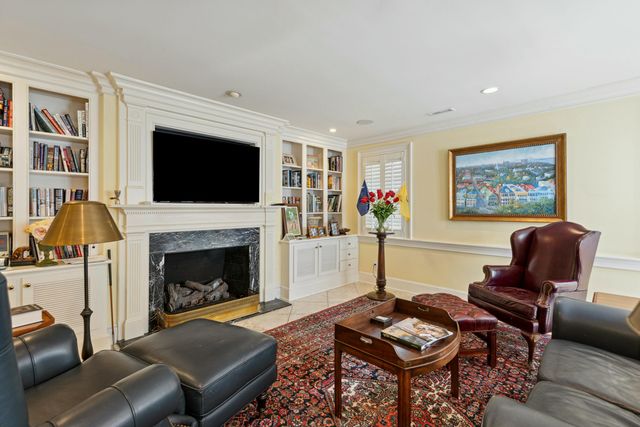 32 Church Street, Charleston, SC 29401