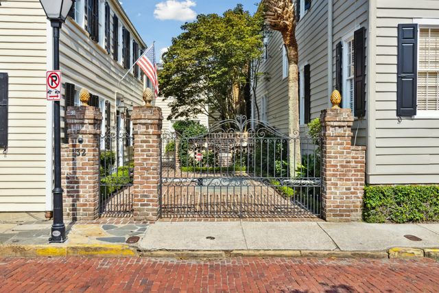 32 Church Street, Charleston, SC 29401
