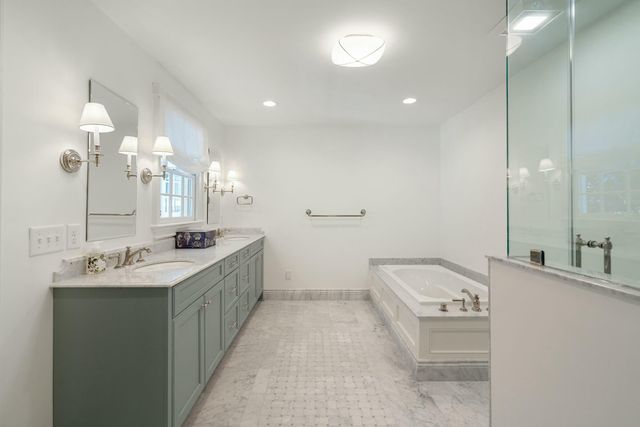 32 Church Street, Charleston, SC 29401