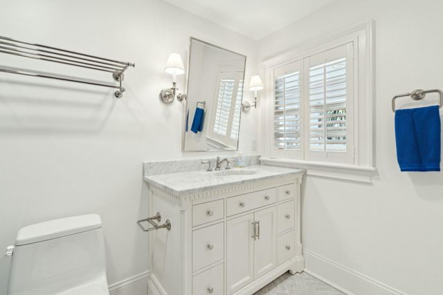 32 Church Street, Charleston, SC 29401