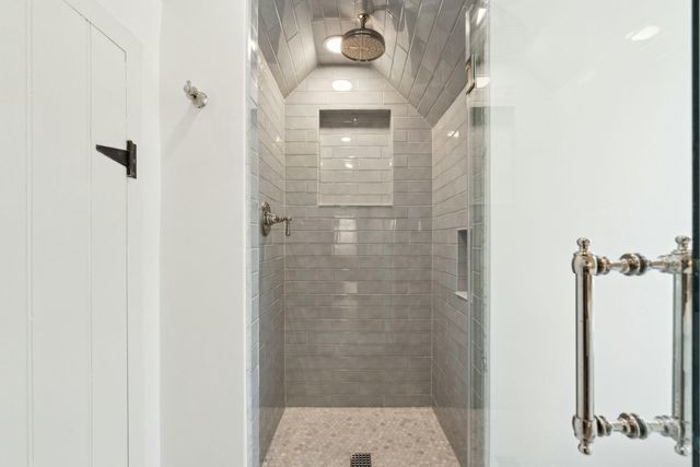 32 Church Street, Charleston, SC 29401