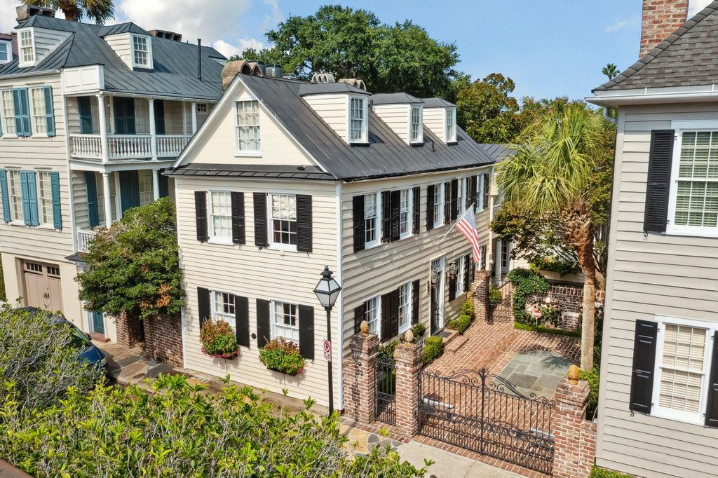 32 Church Street, Charleston, SC 29401