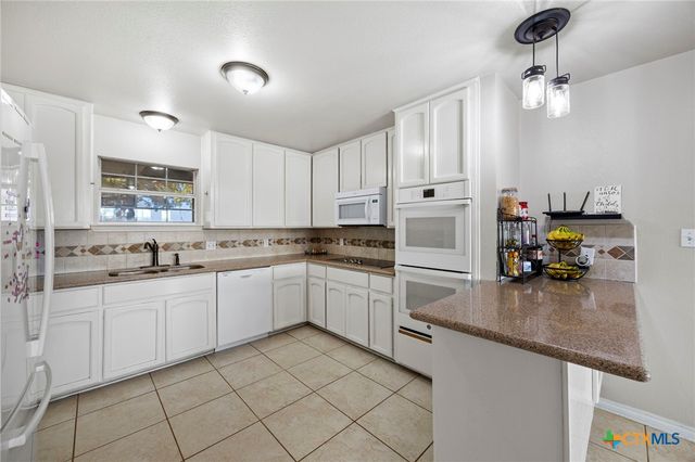 18751 State Highway 95, Holland, TX 76534