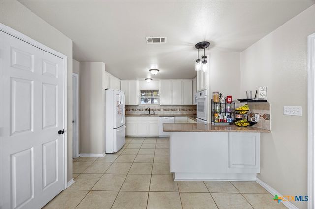 18751 State Highway 95, Holland, TX 76534