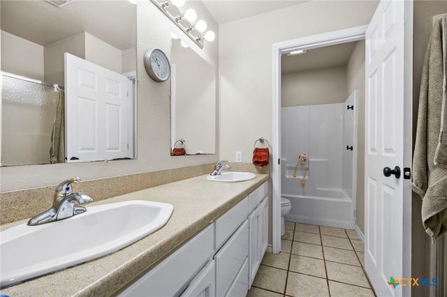 18751 State Highway 95, Holland, TX 76534