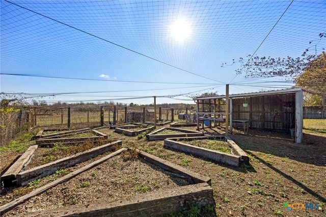 18751 State Highway 95, Holland, TX 76534