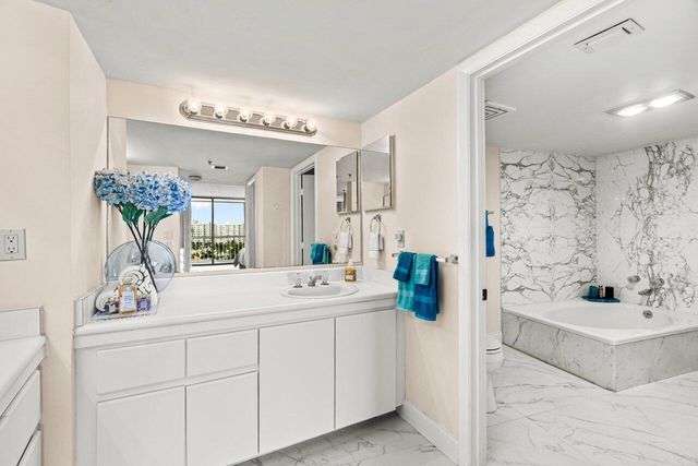 4740 S Ocean Boulevard 903, Highland Beach, FL 33487