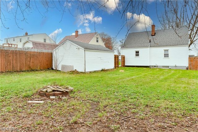 3864 Louise Street, Mogadore, OH 44260