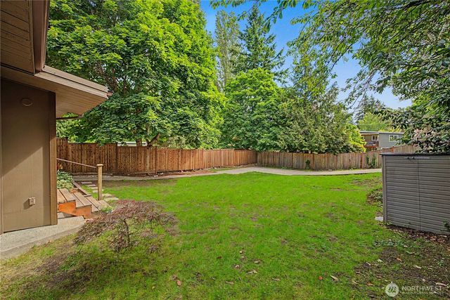 15504 11th Avenue NE, Shoreline, WA 98155