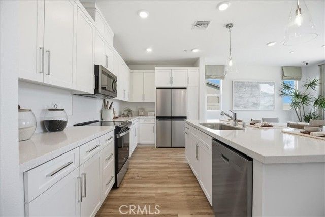 3223 E Avenue J-4, Lancaster, CA 93535