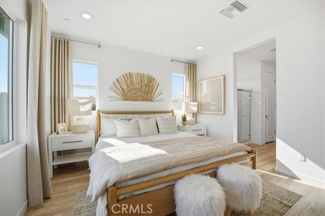 3223 E Avenue J-4, Lancaster, CA 93535