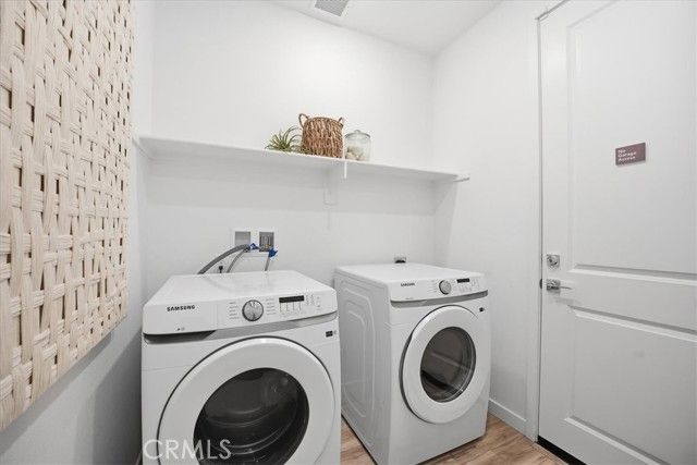 3223 E Avenue J-4, Lancaster, CA 93535