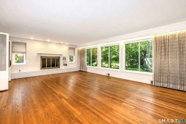 24 Inverness Road, Trumbull, CT 06611