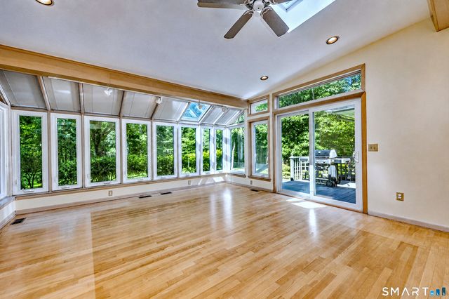 24 Inverness Road, Trumbull, CT 06611